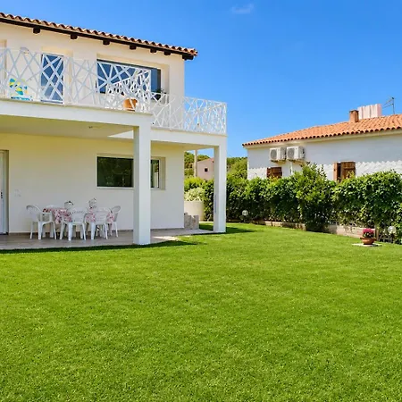 Rena Bianca With Garden 150 M From The Baja Cerdeña